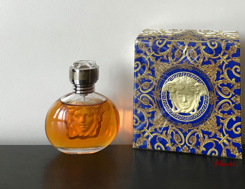 تصویر عطر ادکلن بلوندی ورساچه | Blonde Versace 4