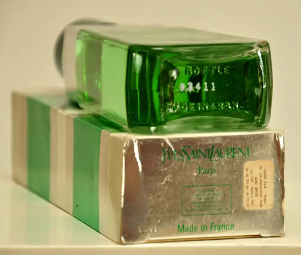 تصویر گالری عطر او لیبر ایو سن لورن (Eau Libre Yves Saint Laurent) 1